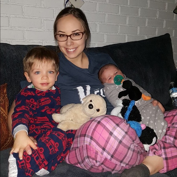 ✨❤️Meet your seller!!❤️✨ - Picture 3 of 7